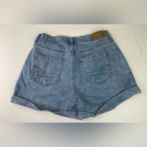 American Eagle Mom Shorts Rolled Cuff Pleated High Rise Denim Size 4 - Picture 2 of 9